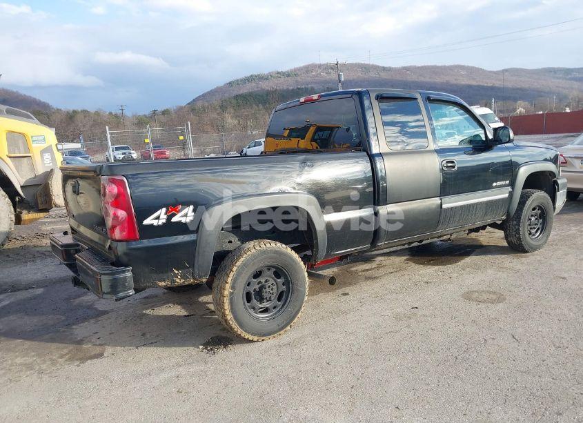 Photo 4 of 2003 Chevrolet Silverado 2500HD LS (VIN 1GCHK29U23E150441)