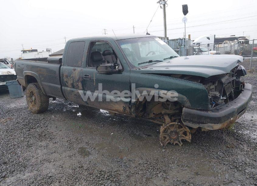 2003 Chevrolet Silverado 2500HD LT (VIN 1GCHK29U23E244349) main photo