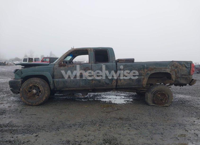 Photo 14 of 2003 Chevrolet Silverado 2500HD LT (VIN 1GCHK29U23E244349)