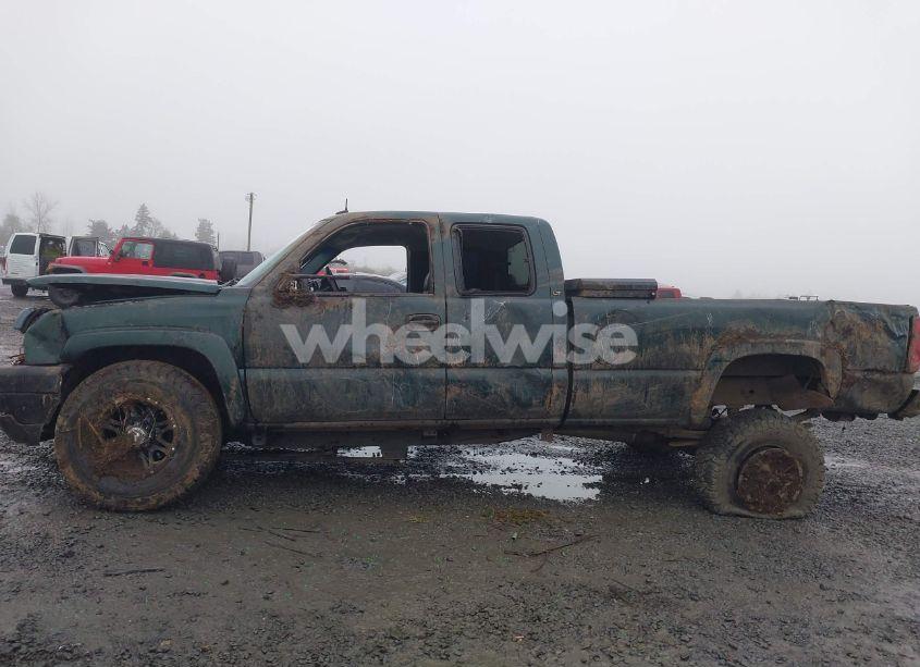 Photo 6 of 2003 Chevrolet Silverado 2500HD LT (VIN 1GCHK29U23E244349)