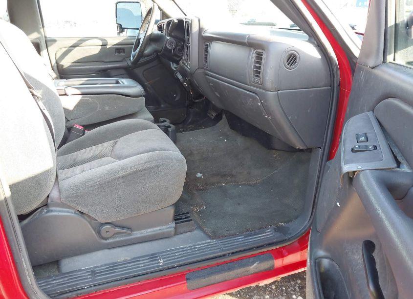 Photo 5 of 2004 Chevrolet Silverado 2500HD LS (VIN 1GCHK29U24E122026)