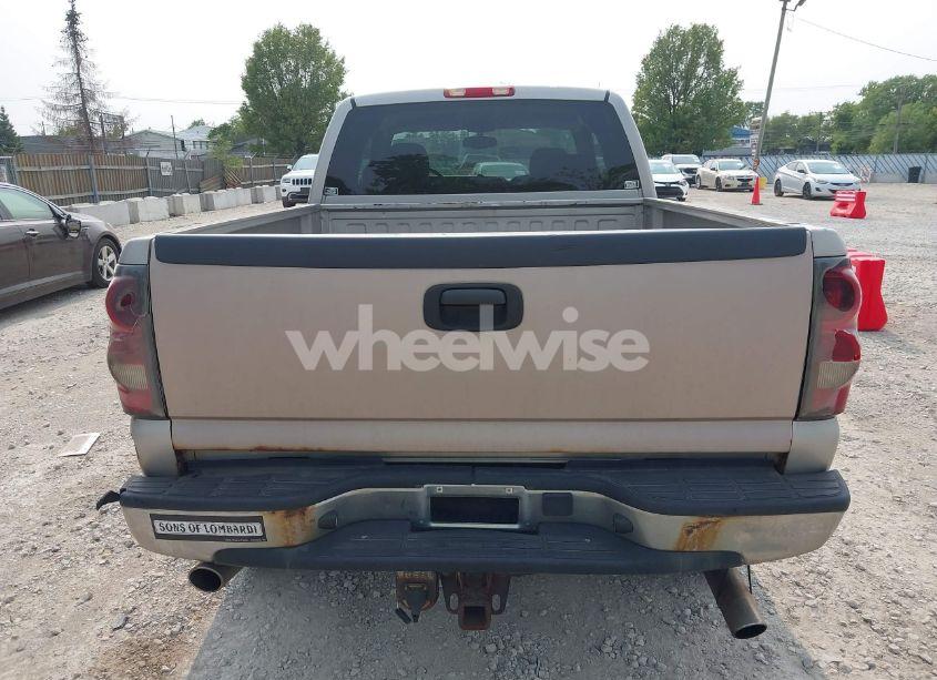Photo 16 of 2004 Chevrolet Silverado 2500HD LS (VIN 1GCHK29U24E178578)