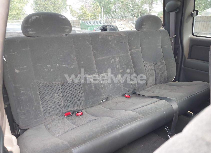 Photo 8 of 2004 Chevrolet Silverado 2500HD LS (VIN 1GCHK29U24E178578)