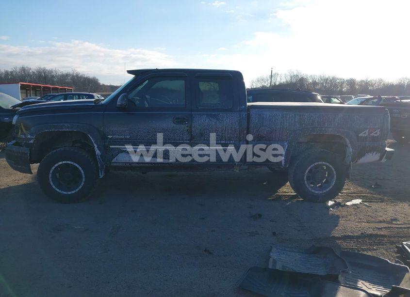 Photo 15 of 2005 Chevrolet Silverado 2500HD LS (VIN 1GCHK29U25E196421)