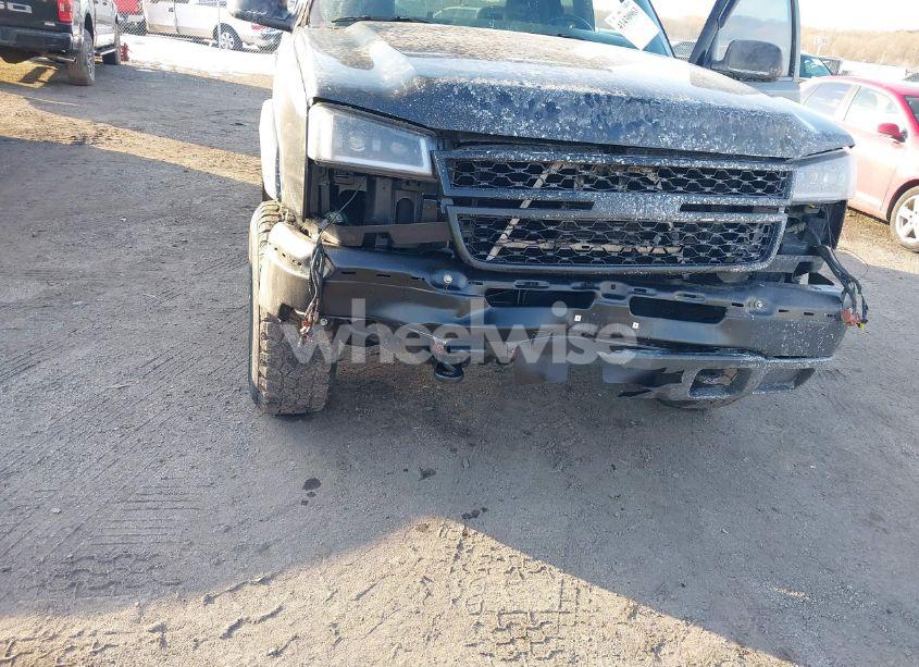 Photo 6 of 2005 Chevrolet Silverado 2500HD LS (VIN 1GCHK29U25E196421)