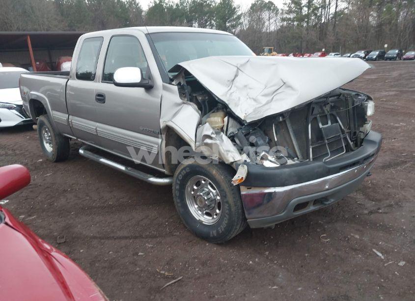 2002 Chevrolet Silverado 2500HD LS (VIN 1GCHK29U32Z119545) main photo