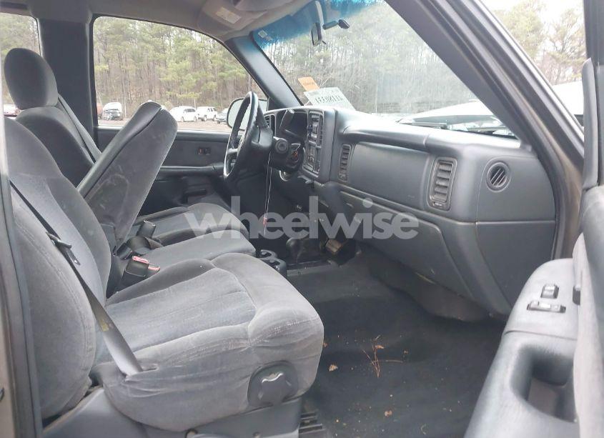 Photo 5 of 2002 Chevrolet Silverado 2500HD LS (VIN 1GCHK29U32Z119545)