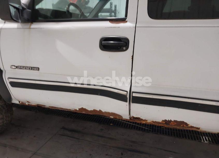 Photo 12 of 2002 Chevrolet Silverado 2500HD LS (VIN 1GCHK29U32Z271616)