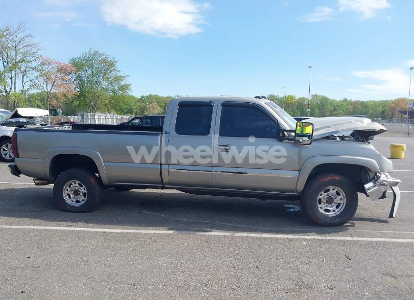 Photo 13 of 2003 Chevrolet Silverado 2500HD LS (VIN 1GCHK29U33E149296)