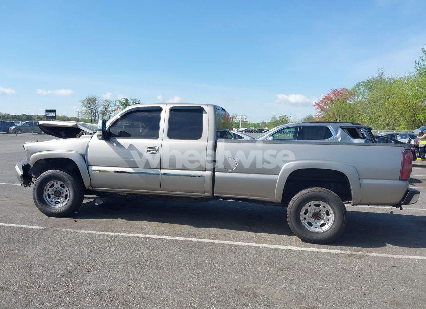 Photo 14 of 2003 Chevrolet Silverado 2500HD LS (VIN 1GCHK29U33E149296)