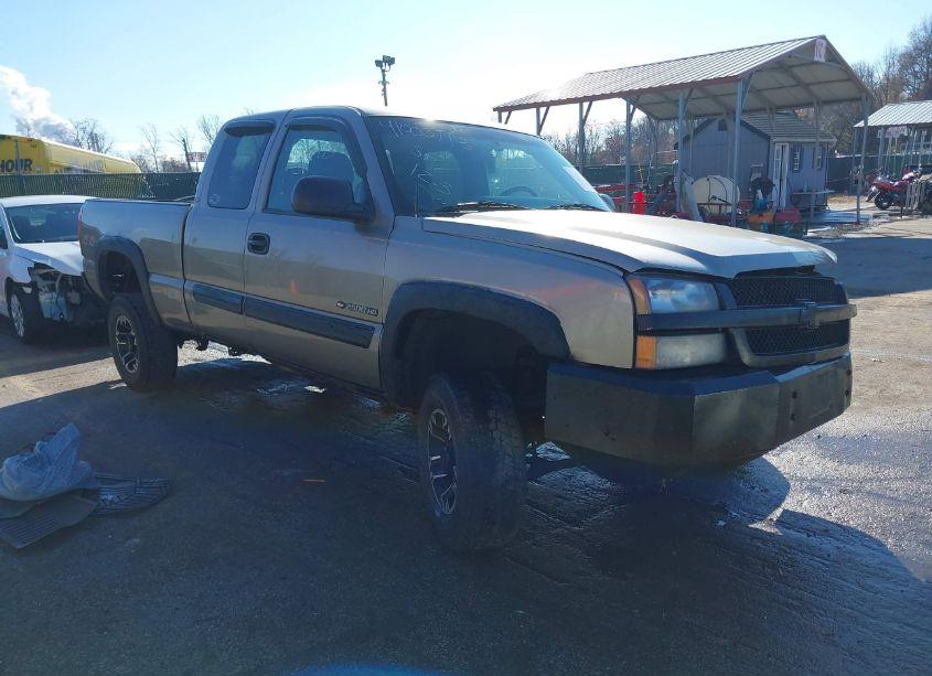 2003 Chevrolet Silverado 2500HD LS (VIN 1GCHK29U33E332584) main photo