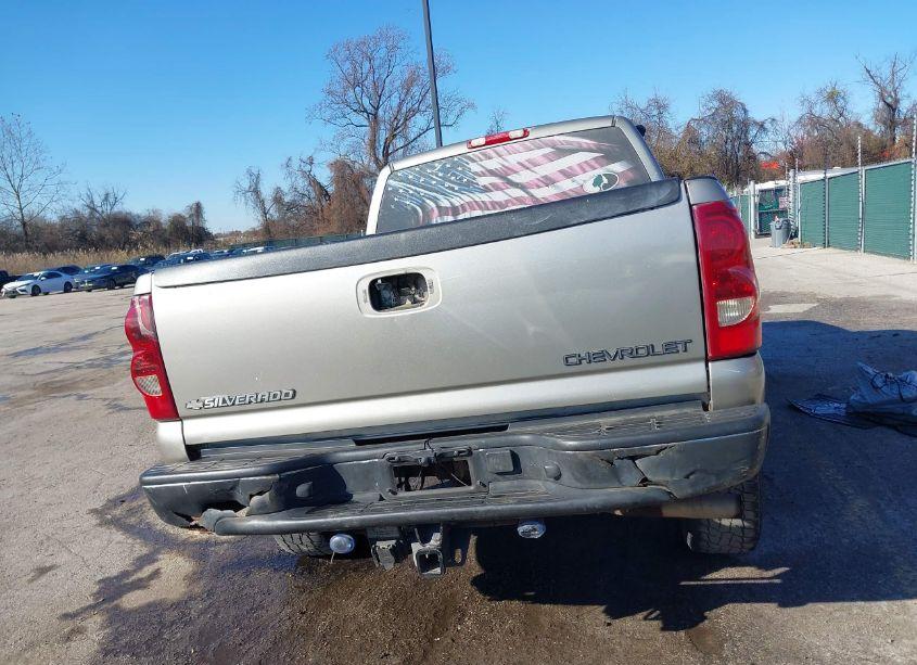 Photo 16 of 2003 Chevrolet Silverado 2500HD LS (VIN 1GCHK29U33E332584)