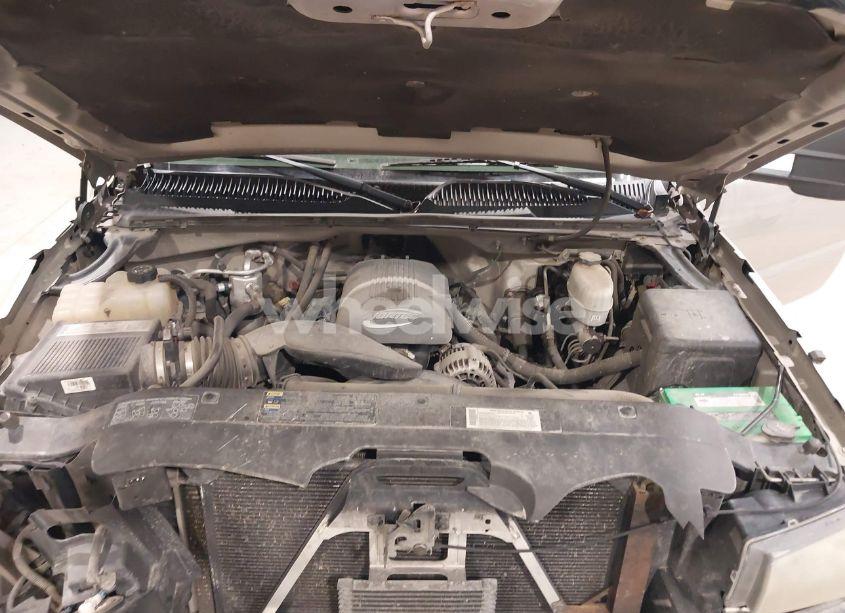 Photo 10 of 2004 Chevrolet Silverado 2500HD LT (VIN 1GCHK29U34E288300)