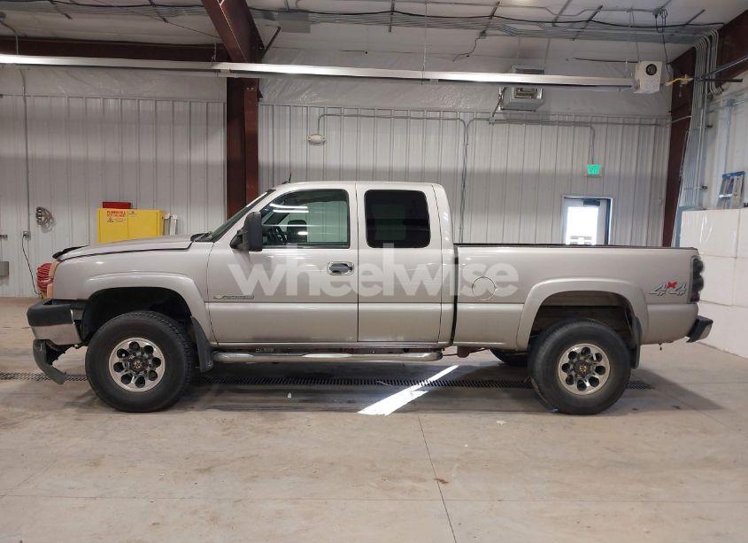 Photo 14 of 2004 Chevrolet Silverado 2500HD LT (VIN 1GCHK29U34E288300)