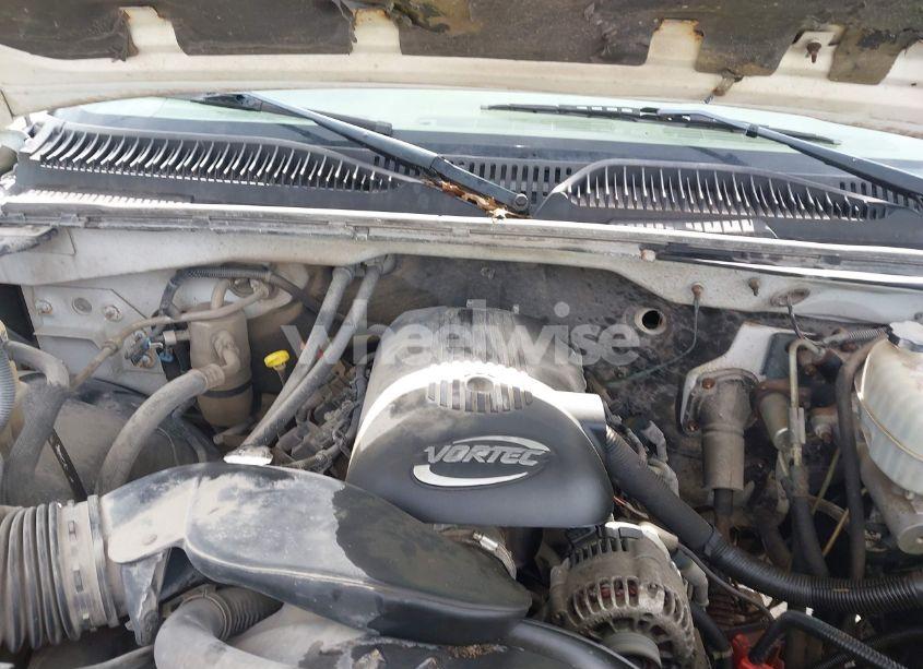 Photo 10 of 2005 Chevrolet Silverado 2500HD WORK TRUCK (VIN 1GCHK29U35E193320)