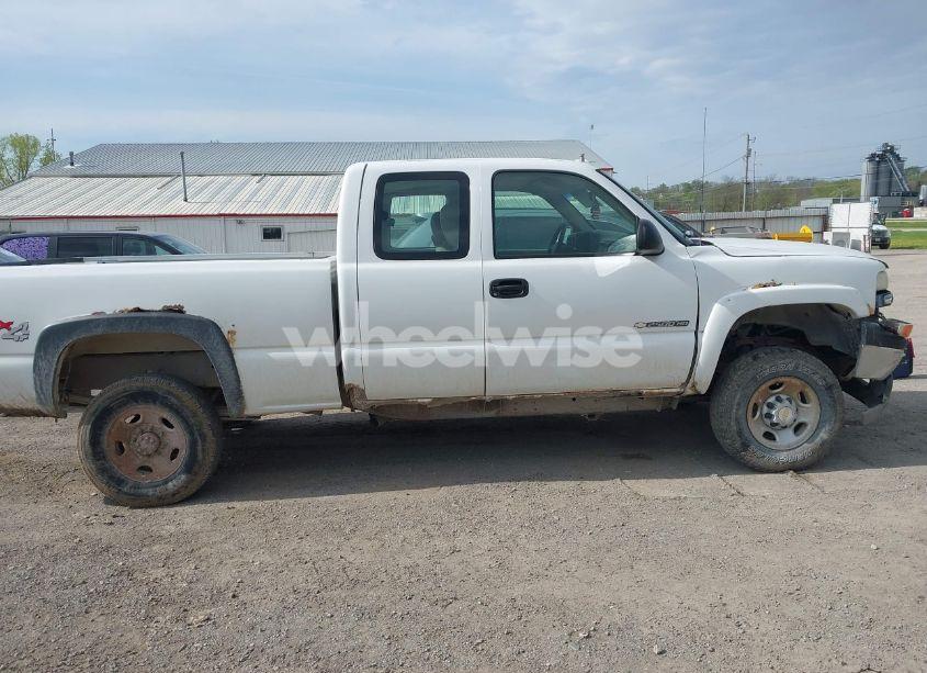 Photo 13 of 2005 Chevrolet Silverado 2500HD WORK TRUCK (VIN 1GCHK29U35E193320)