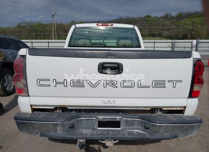 Photo 16 of 2005 Chevrolet Silverado 2500HD WORK TRUCK (VIN 1GCHK29U35E193320)