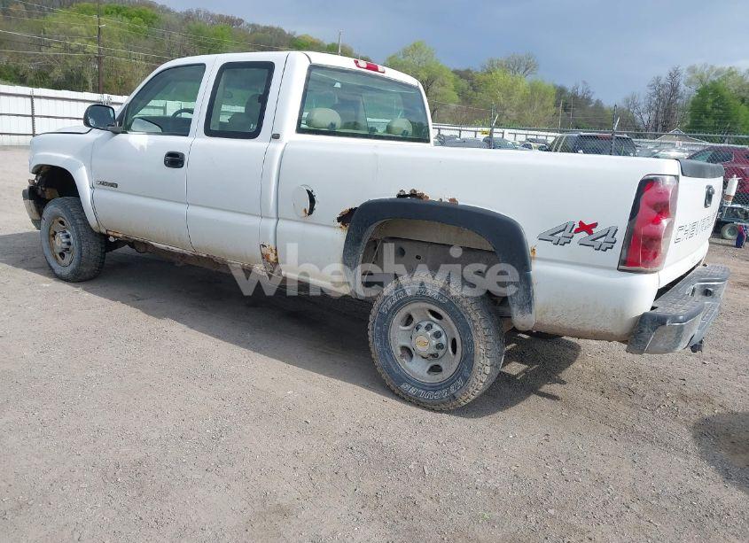 Photo 3 of 2005 Chevrolet Silverado 2500HD WORK TRUCK (VIN 1GCHK29U35E193320)