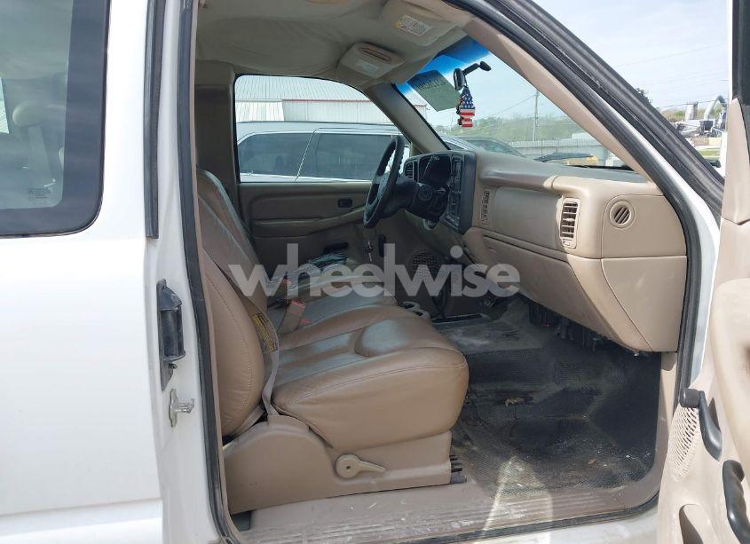 Photo 5 of 2005 Chevrolet Silverado 2500HD WORK TRUCK (VIN 1GCHK29U35E193320)