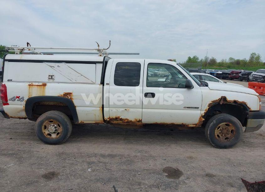 Photo 13 of 2005 Chevrolet Silverado 2500HD WORK TRUCK (VIN 1GCHK29U45E193424)