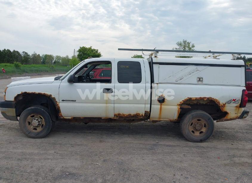 Photo 14 of 2005 Chevrolet Silverado 2500HD WORK TRUCK (VIN 1GCHK29U45E193424)