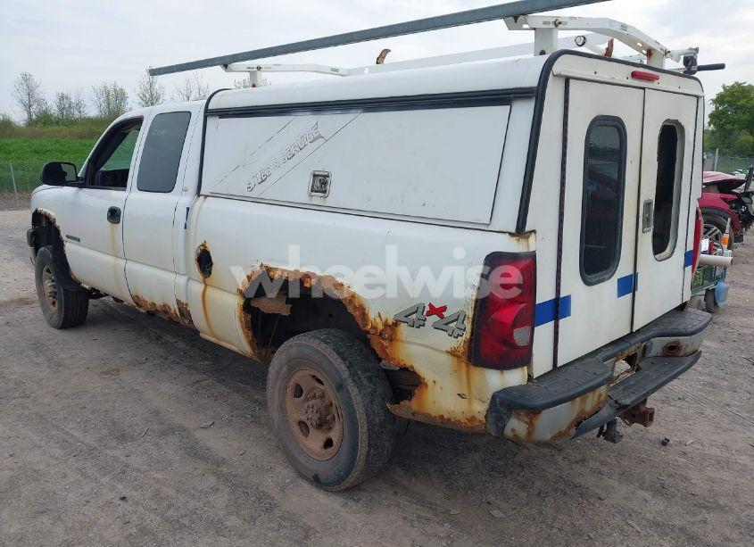 Photo 3 of 2005 Chevrolet Silverado 2500HD WORK TRUCK (VIN 1GCHK29U45E193424)