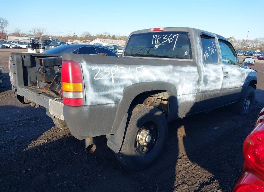 Photo 4 of 2005 Chevrolet Silverado 2500HD LS (VIN 1GCHK29U45E325470)