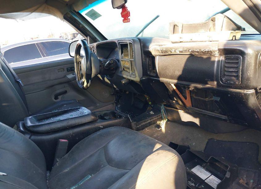 Photo 5 of 2005 Chevrolet Silverado 2500HD LS (VIN 1GCHK29U45E325470)