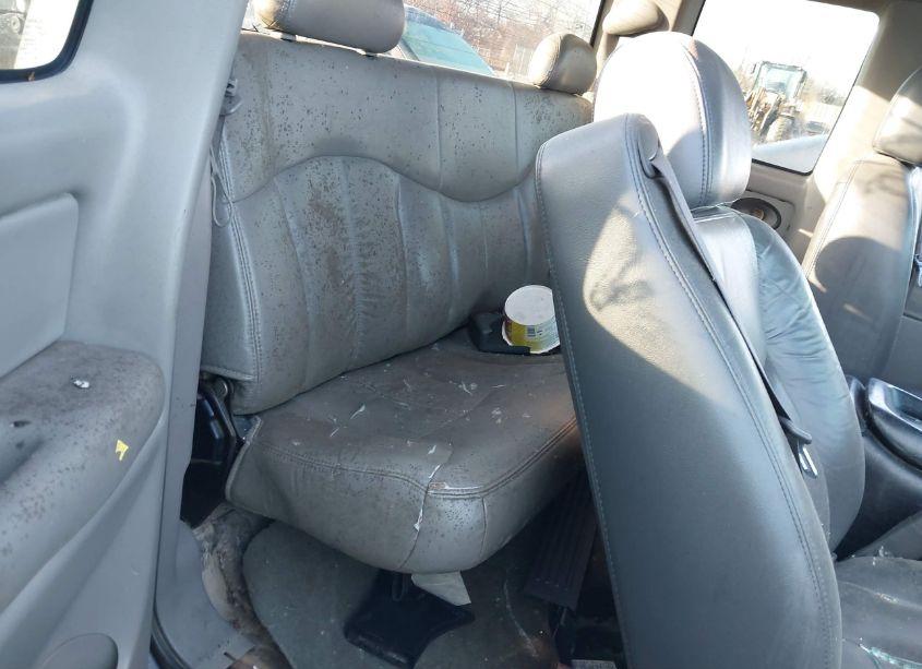 Photo 8 of 2005 Chevrolet Silverado 2500HD LS (VIN 1GCHK29U45E325470)