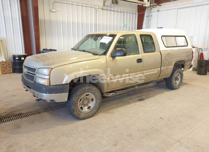 Photo 2 of 2005 Chevrolet Silverado 2500HD LS (VIN 1GCHK29U55E249709)