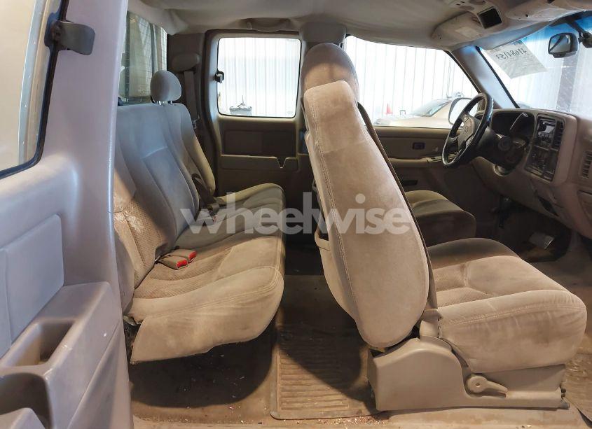 Photo 8 of 2005 Chevrolet Silverado 2500HD LS (VIN 1GCHK29U55E249709)