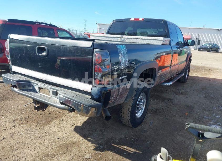 Photo 4 of 2006 Chevrolet Silverado 2500HD LT1 (VIN 1GCHK29U56E249162)