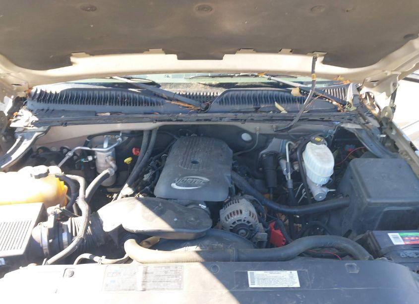 Photo 10 of 2004 Chevrolet Silverado 2500HD LS (VIN 1GCHK29U64E354452)