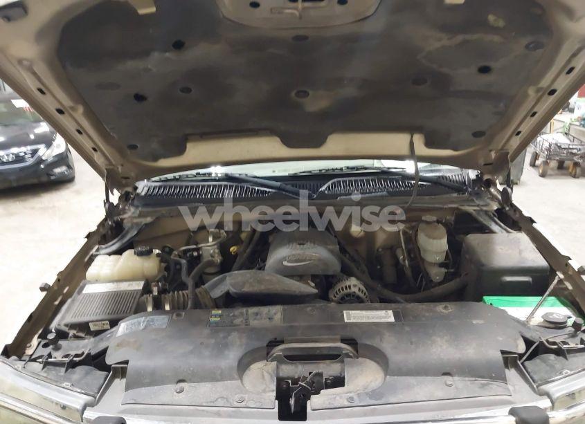 Photo 10 of 2005 Chevrolet Silverado 2500HD WORK TRUCK (VIN 1GCHK29U65E264736)