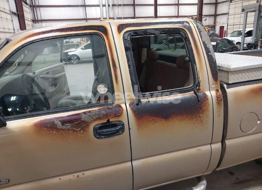 Photo 6 of 2005 Chevrolet Silverado 2500HD WORK TRUCK (VIN 1GCHK29U65E264736)