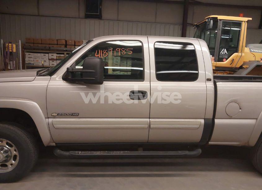 Photo 14 of 2006 Chevrolet Silverado 2500HD LT1 (VIN 1GCHK29U66E106074)