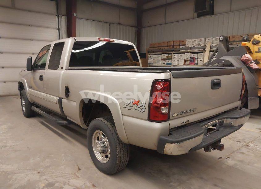 Photo 3 of 2006 Chevrolet Silverado 2500HD LT1 (VIN 1GCHK29U66E106074)