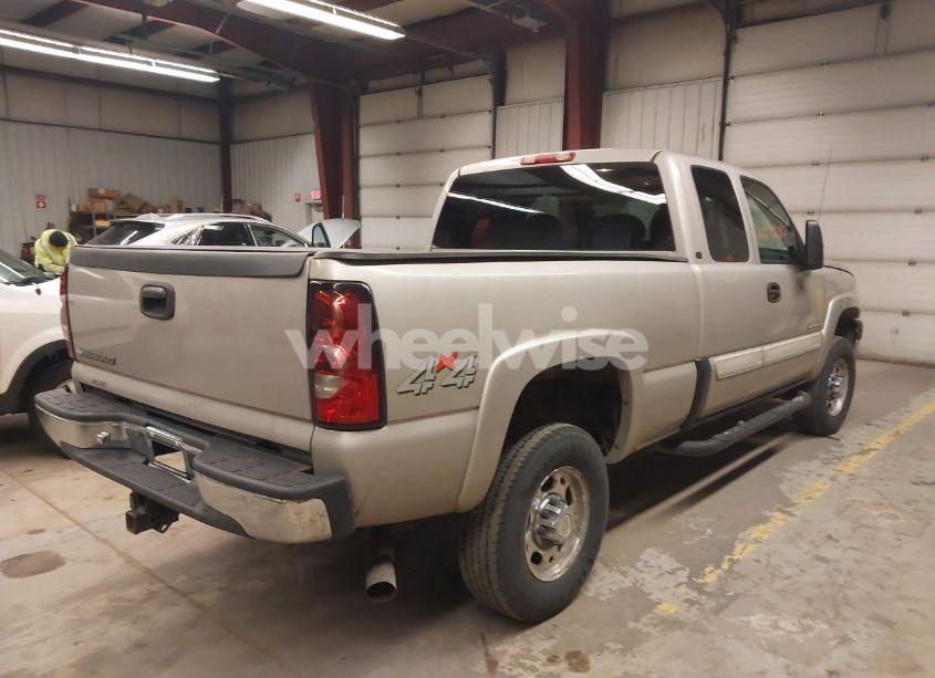 Photo 4 of 2006 Chevrolet Silverado 2500HD LT1 (VIN 1GCHK29U66E106074)