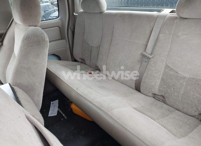 Photo 8 of 2007 Chevrolet Silverado 2500HD CLASSIC WORK TRUCK (VIN 1GCHK29U67E135916)