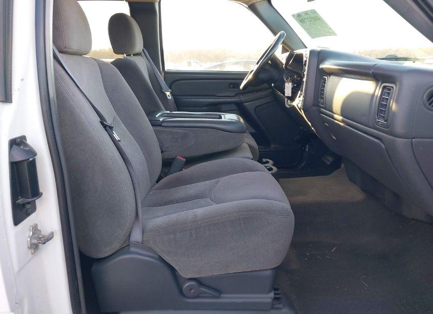 Photo 5 of 2007 Chevrolet Silverado 2500HD CLASSIC LT1 (VIN 1GCHK29U67E187949)