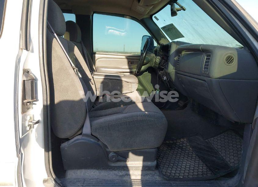 Photo 5 of 2007 Chevrolet Silverado 2500HD CLASSIC LT1 (VIN 1GCHK29U67E199504)