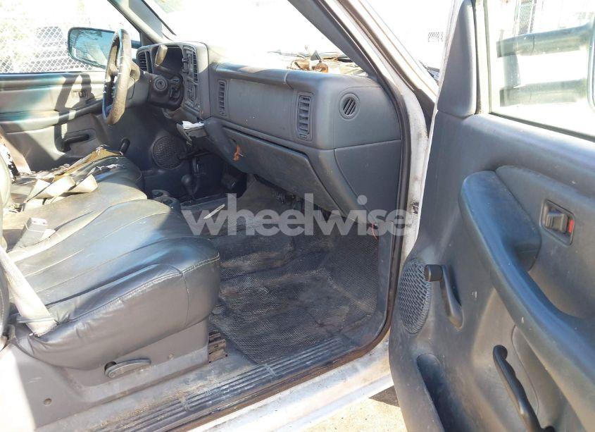 Photo 5 of 2001 Chevrolet Silverado 2500HD (VIN 1GCHK29U71E269454)