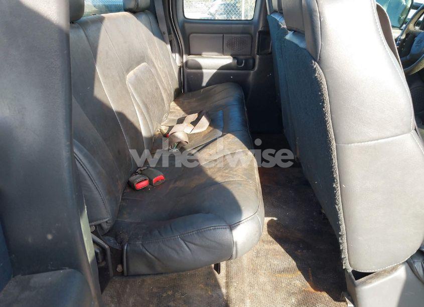 Photo 8 of 2001 Chevrolet Silverado 2500HD (VIN 1GCHK29U71E269454)