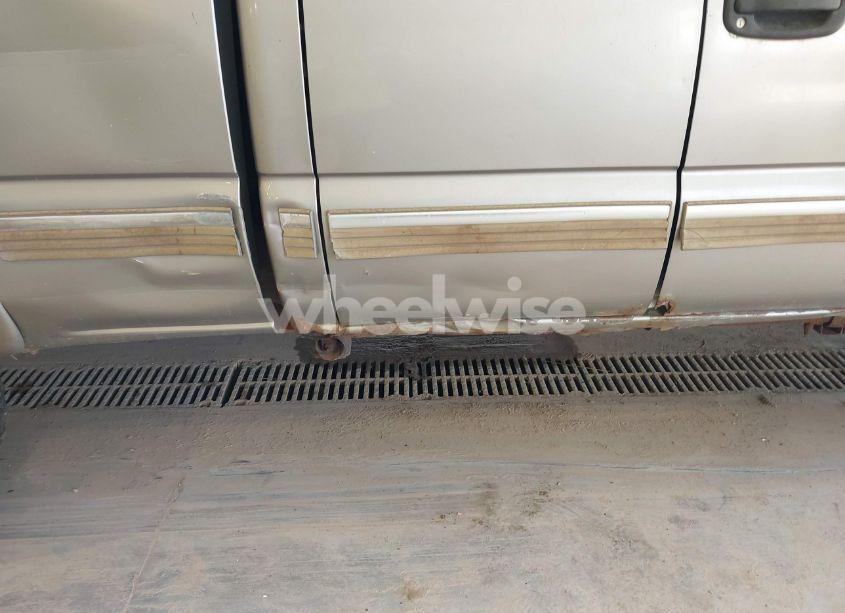 Photo 6 of 2002 Chevrolet Silverado 2500HD LS (VIN 1GCHK29U82E219163)