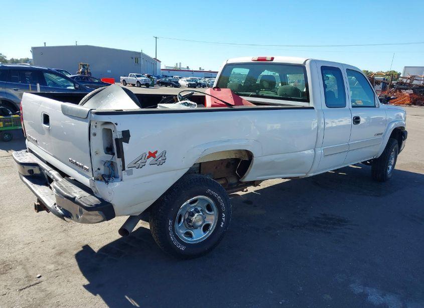 Photo 4 of 2004 Chevrolet Silverado 2500HD LS (VIN 1GCHK29U84E124086)