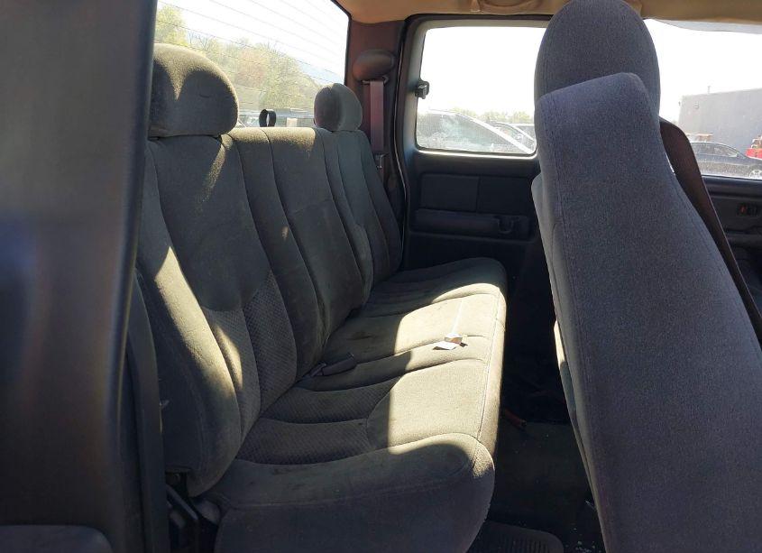 Photo 8 of 2004 Chevrolet Silverado 2500HD LS (VIN 1GCHK29U84E124086)