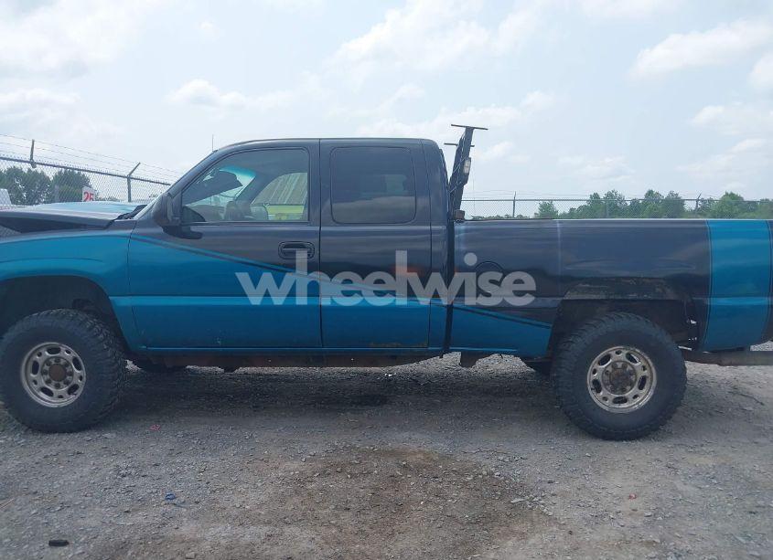 Photo 13 of 2006 Chevrolet Silverado 2500HD LT2 (VIN 1GCHK29U86E172450)