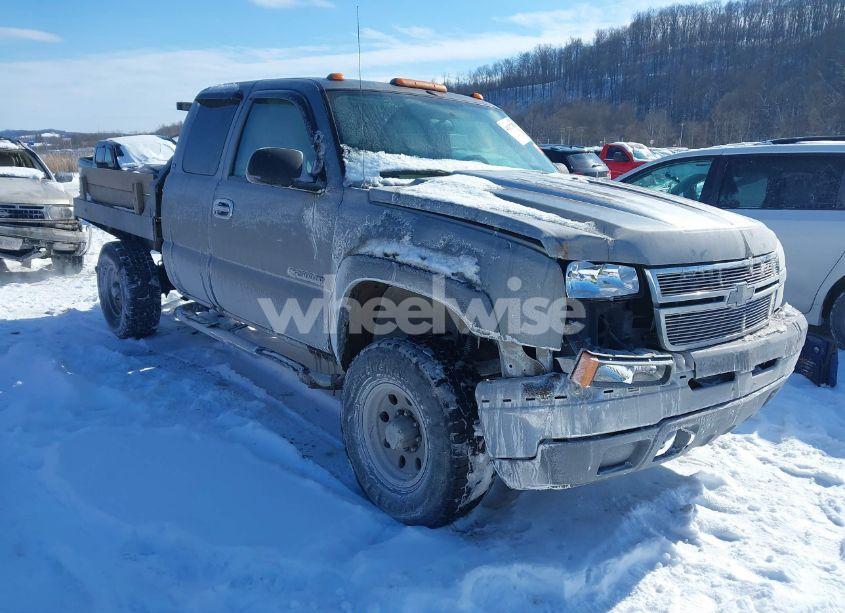 2006 Chevrolet Silverado 2500HD LS (VIN 1GCHK29U86E202059) main photo