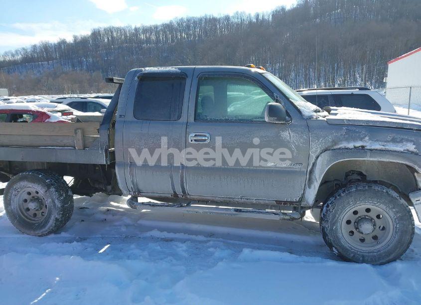 Photo 13 of 2006 Chevrolet Silverado 2500HD LS (VIN 1GCHK29U86E202059)