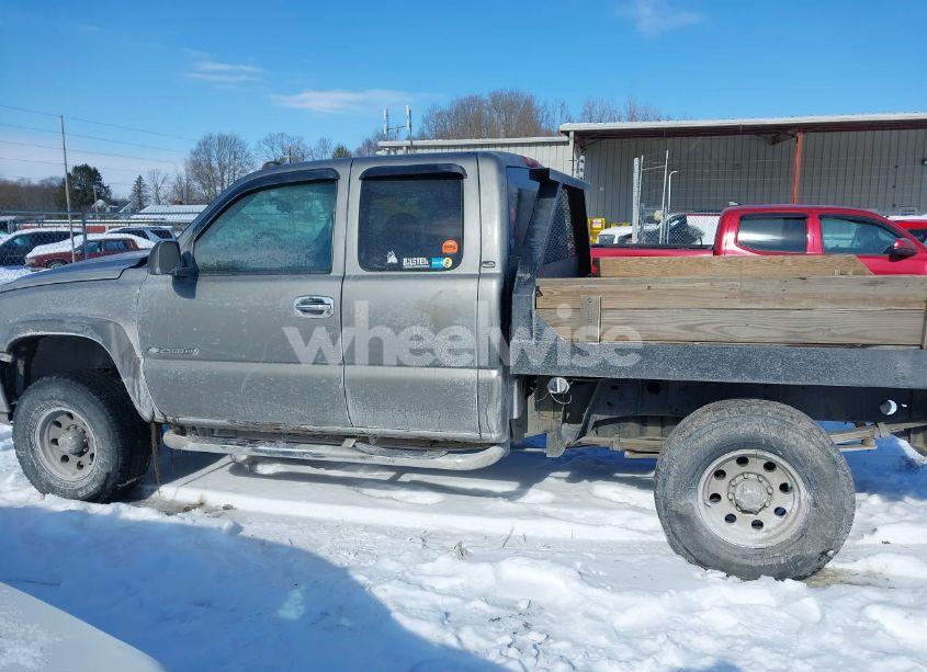 Photo 14 of 2006 Chevrolet Silverado 2500HD LS (VIN 1GCHK29U86E202059)